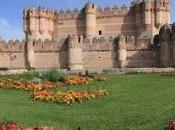 Castillo Coca, gótico-mudéjar, kms. Arévalo.
