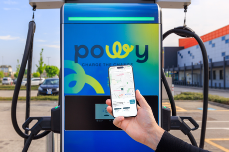 Powy mejora la experiencia de carga de vehículos eléctricos con su nueva app de servicios personalizados Powy mejora la experiencia de carga de vehículos eléctricos con su nueva app de servicios personalizados
